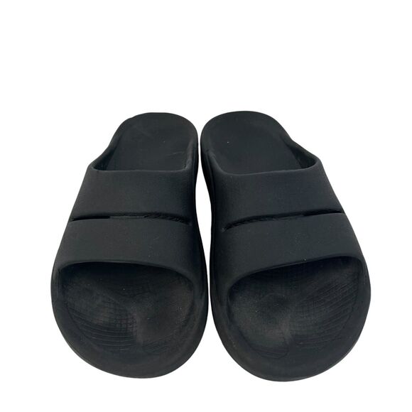 Oofos OOahh Black Unisex EU 39 Men 6 Women 8 Recovery Comfort Lightweight Slides - Picture 2 of 12